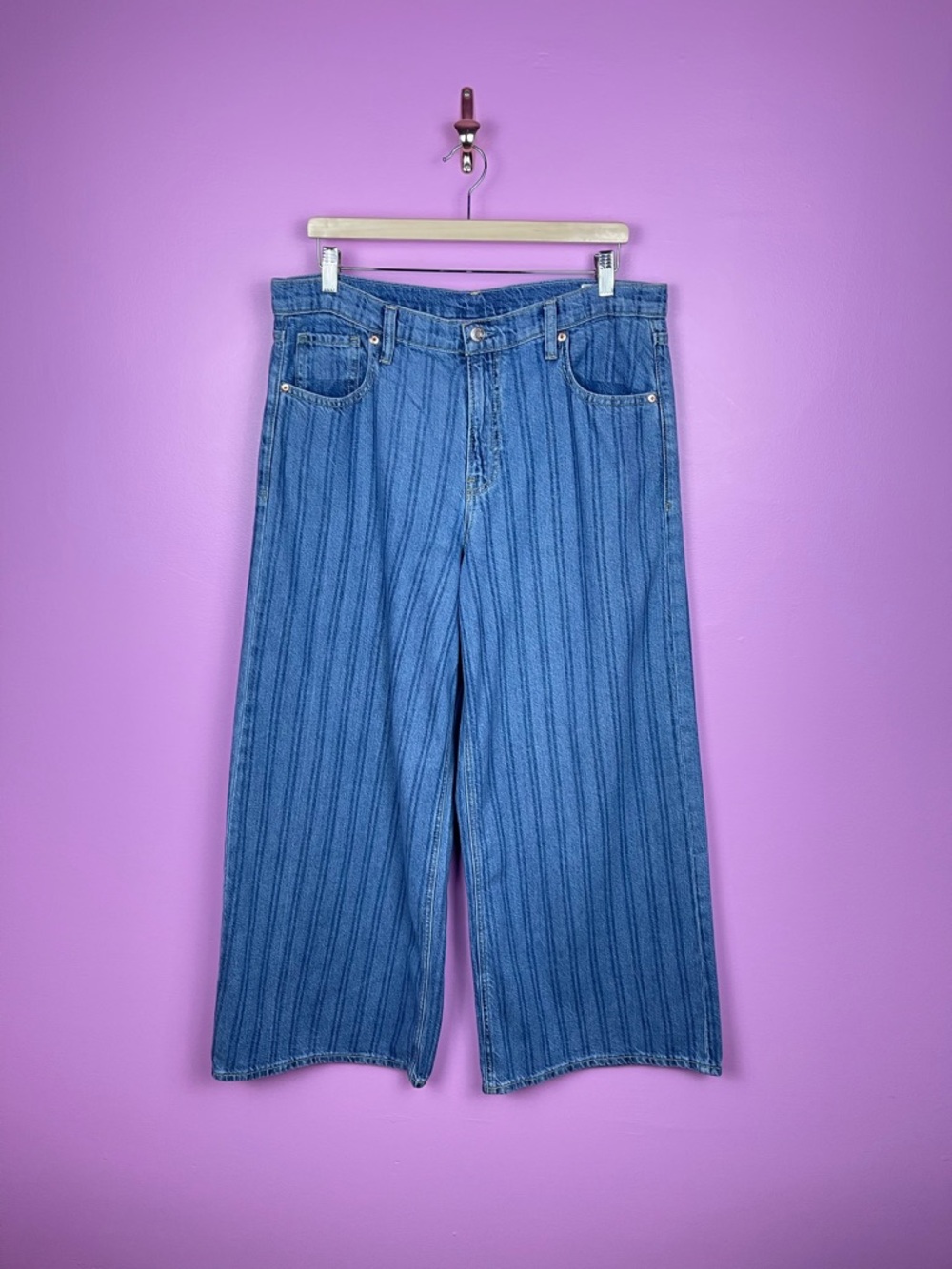 GAP UltraSoft Baggy Jeans Indigo Stripe Mid Rise Tencel Blend Women’s 31 Short - Picture 2 of 16